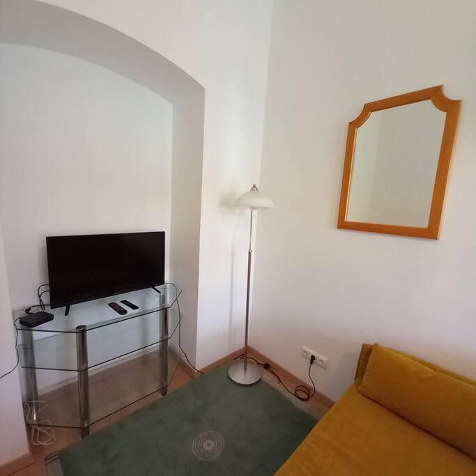 Altbauwohnung Neu Saniert - Fuer Familien Geeignet Vienna Exterior photo