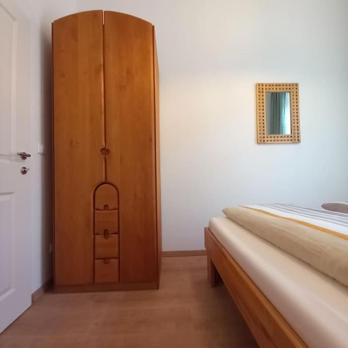 Altbauwohnung Neu Saniert - Fuer Familien Geeignet Vienna Exterior photo