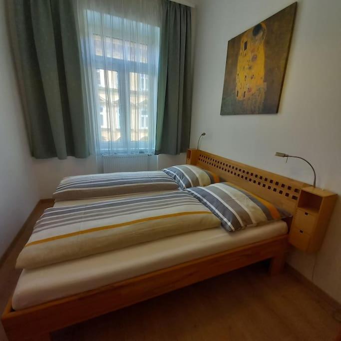 Altbauwohnung Neu Saniert - Fuer Familien Geeignet Vienna Exterior photo