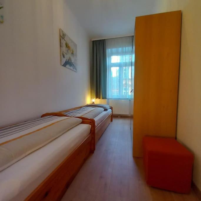 Altbauwohnung Neu Saniert - Fuer Familien Geeignet Vienna Exterior photo